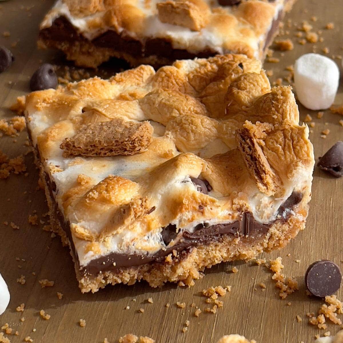 Simple S'mores Bars: The Perfect Blend of Graham, Chocolate, Marshmallow